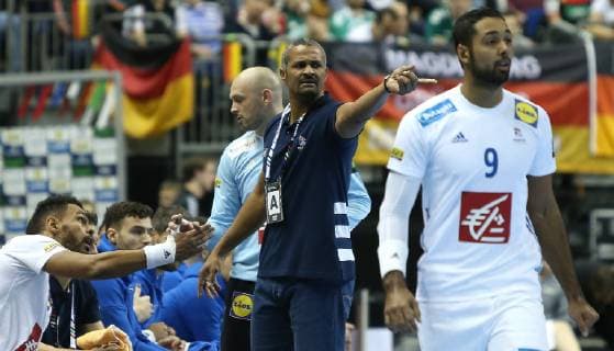 Handball WM, Frankreich - Russland Trainer Didier Dinart (Frankreich) beim Spiel Frankreich gegen Russland der Handball- WM 2019 der Maenner am 17.01.2019 in der Mercedes-Benz Arena in Berlin Handball - WM 2019 - Gruppe A - Frankreich - Russland