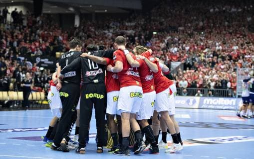 Handball WM, Dänemark - Norwegen The danish players celebrate their victory in the men s IHF Handball World Championship WM Weltmeisterschaft Group C match between Denmark and Norway in Herning, Denmark, Thursday, Jan. 17, 2019.. , Herning Jylland Denmark Copyright: HenningxBagger HenningxBaggerx COP101 spdk20190117-221948-L