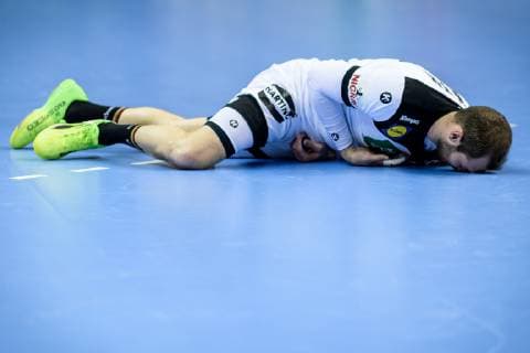 Deutschland vs Serbien, Handball Weltmeisterschaft 2019, 17.01.2019 Steffen Faeth (GER 23) am Boden beim Spiel zwischen Deutschland und Serbien bei der Handball Weltmeisterschaft in Berlin am 17.01.2019, , Berlin BER Germany Mercedes-Benz-Arena
