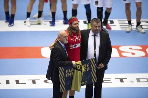 January 17, 2019 - Herning, Denmark - Mikkel Hansen (24), Denmark is awarded player of the match during the group C handball match between Denmark and Norway in Jyske Bank Boxen in Herning during the 2019 IHF Handball World Championship WM Weltmeisterschaft in Germany Denmark. Handball 2019: Denmark-Norway - ZUMAm173 20190117_zsp_m173_006 Copyright: xLarsxMoellerx