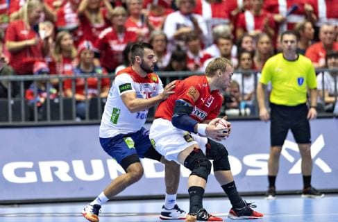 January 17, 2019 - Herning, Denmark - Eivind Tangen (25), Norway and Rene Toft (19), Denmark during the group C handball match between Denmark and Norway in Jyske Bank Boxen in Herning during the 2019 IHF Handball World Championship WM Weltmeisterschaft in Germany Denmark. Handball 2019: Denmark-Norway - ZUMAm173 20190117_zsp_m173_026 Copyright: xLarsxMoellerx