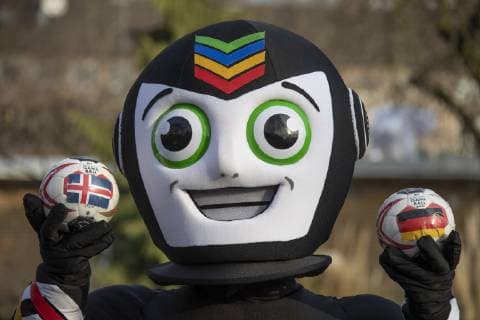 Orakel Astrid im Zoo Handball WM Koeln Deutschland Datum: 18.01.2019 Maskottchen Stan