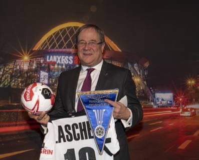 Sport Bilder des Tages Handball WM 2019 Lanxess Arena Koeln Deutschland Datum: 18.01.2019 Armin Laschet