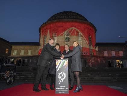 Handball WM 2019 Lanxess Arena Koeln Deutschland Datum: 18.01.2019 Von links: Andreas Michelmann Henriette Reker Armin Laschet Anna Rapp