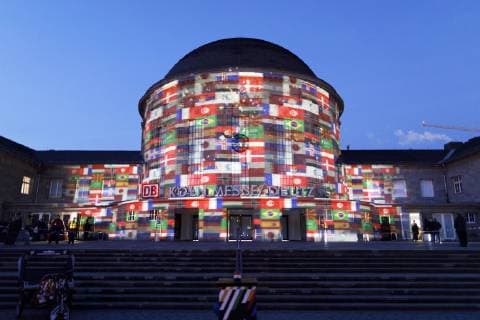 Start der Lichtinstallation zur Hauptrunde der Handball-WM in Köln am Deutzer Bahnhof. Köln, 19.01.2019