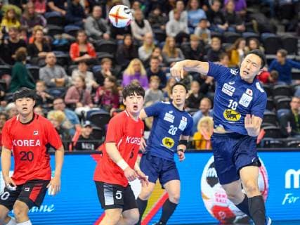 HANDBALL - IHF WC, JPN vs KOR COPENHAGEN,DENMARK,19.JAN.19 - HANDBALL - IHF Men s World Championships, international match Länderspiel Japan vs Korea. Image shows Tan Kang, Beom-Mun Choi (KOR), Jin Watanabe and Naoki Sugioka (JPN). GEPAxpictures xOliverxLerch
