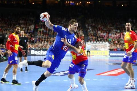 Kentin Mahe (Frankreich) im Zweikampf mit Angel Perez Fernandez (Spanien), Frankreich vs Spanien, IHF Maenner Handball Weltmeisterschaft, 19.01.2019 Fotograf Neis Eibner Frankreich vs Spanien, IHF Maenner Handball Weltmeisterschaft, 19.01.2019 Köln Copyright: xEIBNER AlexanderxNeisx EP_ANS