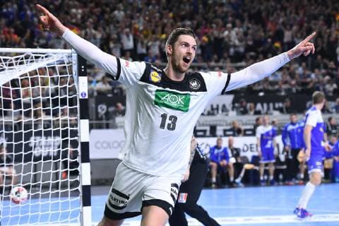 Handball-WM Hauptrunde Deutschland - Island am 19.01.2019 in der Lanxess Arena in Köln Hendrik Pekeler ( Deutschland ) jubelt