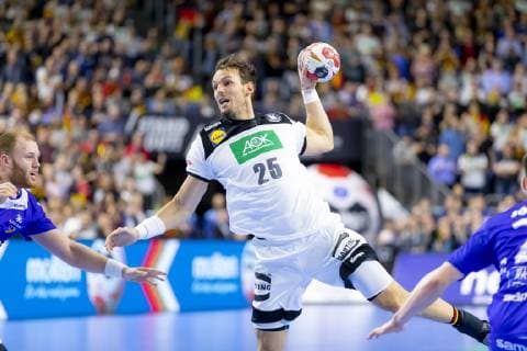 Kai Haefner (Nr. 25, Deutschland). Deutschland vs. Island, Hauptrunde, Handball, IHF Handball Weltmeisterschaft, 19.01.19 Koeln Nordrhein-Westfalen Germany Lanxess-Arena Copyright: xAgentur54Gradx xFelixxKoenigx