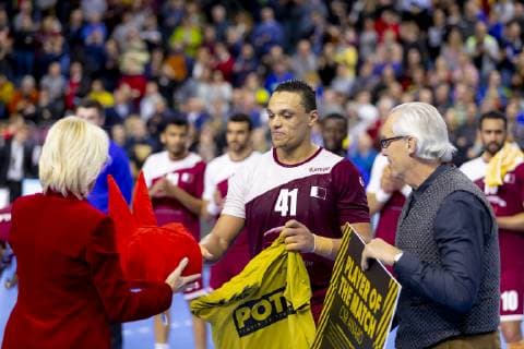 Youssef Ali (Nr. 41, Katar) wird zum Player of the Match (PotM) gewaehlt. Russland vs. Katar, Presidents Cup Finale, Handball, IHF Handball Weltmeisterschaft, 20.01.19 Koeln Nordrhein-Westfalen Germany Lanxess-Arena Copyright: xAgentur54Gradx xFelixxKoenigx