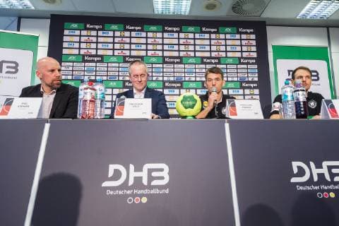 Köln, Deutschland 20. Januar 2019: WM 2019 Männer - Mediaday Deutschland v.li. Axel Kromer, Tim Oliver Kalle, Trainer Christian Prokop (Deutschland), Kai Häfner Haefner (Deutschland TSV Hannover) Köln AOK Nordrhein-Westfalen Deutschland