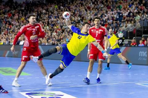 Handball WM, Brasilien - Kroatien Alexandro Pozzer (Nr. 17, Brasilien) gegen Alen Blazevic (Nr. 21, Kroatien) und Luka Steopancic (Nr. 7, Kroatien). Brasilien vs. Kroatien, Hauptrunde, Handball, IHF Handball Weltmeisterschaft, 20.01.19 Koeln Nordrhein-Westfalen Germany Lanxess-Arena Copyright: xAgentur54Gradx xFelixxKoenigx