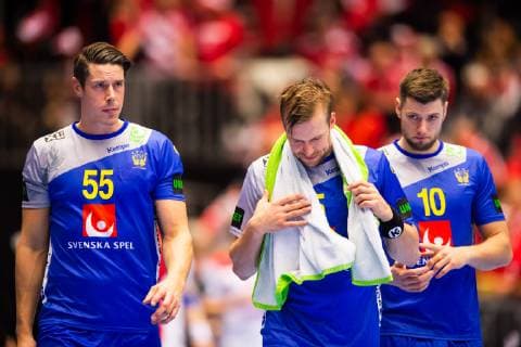 190121 Kim Andersson, Max Darj and Niclas Ekberg of Sweden look dejected during the IHF World Handball Championship match between Sweden and Norway on January 21, 2019 in Herning. Photo: Petter Arvidson BILDBYRAN kod PA 92209 Copyright: PETTERxARVIDSON BB190121PA048