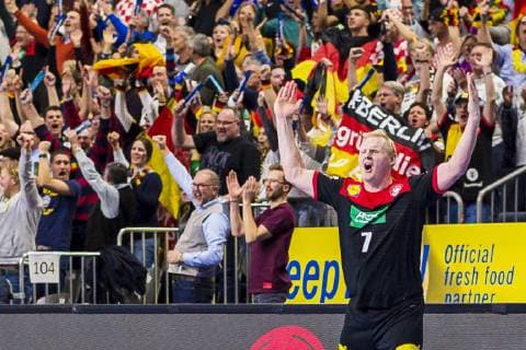 Köln, Deutschland 21. Januar 2019: WM 2019 Männer - Hauptrunde - Kroatien vs. Deutschland Patrick Wiencek (Deutschland THW Kiel) Jubel Freude Emotion Torjubel Torschuetze Torschütze Köln Lanxess Arena Nordrhein-Westfalen Deutschland