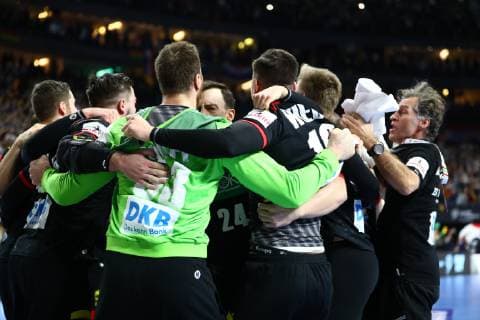 die deutsche Mannschaft fiert den Sieg, Kroatien vs Deutschland, IHF Maenner Handball Weltmeisterschaft, 21.01.2019 Fotograf Neis Eibner Kroatien vs Deutschland, IHF Maenner Handball Weltmeisterschaft, 21.01.2019 Köln Copyright: xEIBNER Alexander_Neisx EP_ANS