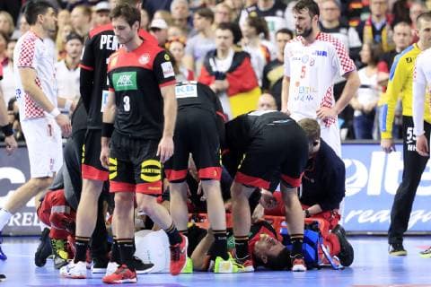 STROBEL Martin Team Deutschland schwere Verletzung am Knie Handball WM 2019 Hauptrunde Spiel Kroatien - Deutschland in Koeln in der Lanxess Arena am 21. Januar 2019