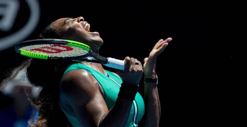 Sport Themen der Woche KW04 Sport Bilder des Tages (190123) -- MELBOURNE, Jan. 23, 2019 (Xinhua) -- Serena Williams reacts during the women s singles quarterfinal match between Serena Williams of the United States and Karolina Pliskova of the Czech Republic at the 2019 Australian Open in Melbourne, Australia, on Jan. 23, 2019. Karolina Pliskova won 2-1. (Xinhua Hu Jingchen) (SP)AUSTRALIA-MELBOURNE-TENNIS-AUSTRALIAN OPEN-DAY 10 