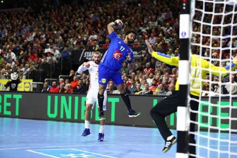 Timothey N Guessan (Frankreich) beim Wurf gegen Marim Sego (Kroatien), Frankreich vs Kroatien, IHF Maenner Handball Weltmeisterschaft, 23.01.2019 Fotograf Neis Eibner Frankreich vs Kroatien, IHF Maenner Handball Weltmeisterschaft, 23.01.2019 Köln Copyright: xEIBNER Alexander_Neisx EP_ANS