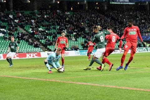 lois diony (saint etienne) vs alex runarsson (dijon) FOOTBALL : Saint Etienne vs Dijon - 16e de Finale de Coupe de France - 23 01 2019 FredericChambert Panoramic 