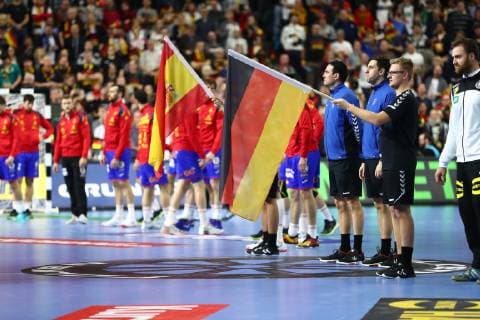die Flaggen beider Laender, Deutschland vs Spanien, IHF Maenner Handball Weltmeisterschaft, 23.01.2019 Fotograf Neis Eibner Deutschland vs Spanien, IHF Maenner Handball Weltmeisterschaft, 23.01.2019 Köln Copyright: xEIBNER Alexander_Neisx EP_ANS