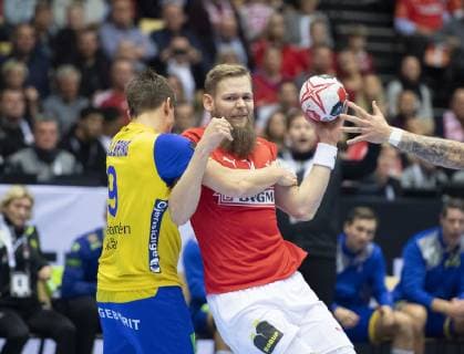 Nikolaj OEris Nielsen of Denmark and Jerry Tollbring of Sweden during the men s IHF Handball World Championship WM Weltmeisterschaft Main Round Group 2 match between Denmark and Sweden in Herning, Denmark, Wednesday, Jan. 23, 2019.. , Herning Jylland Denmark Copyright: HenningxBagger HenningxBaggerx COP105 spdk20190123-203325-L