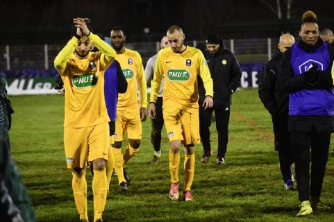 Deception des joueurs de Viry Chatillon en fin de match FOOTBALL : Viry Chatillon vs Caen - 1 16e Finale Coupe de France - 23 01 2019 JBAutissier Panoramic 