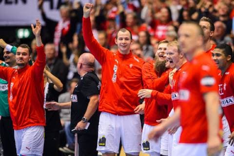 190123 Substitutes of Denmark celebrates during the IHF World Handball Championship match between Denmark and Sweden on January 23, 2019 in Herning. Photo: Petter Arvidson BILDBYRN kod PA 92213 Copyright: PETTERxARVIDSON BB190123PA134