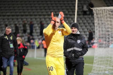 30 PAUL BERNARDONI (NIM) - JOIE FOOTBALL : Nimes vs Angers - Ligue 1 Conforama - 23 01 2019 FEP Panoramic 