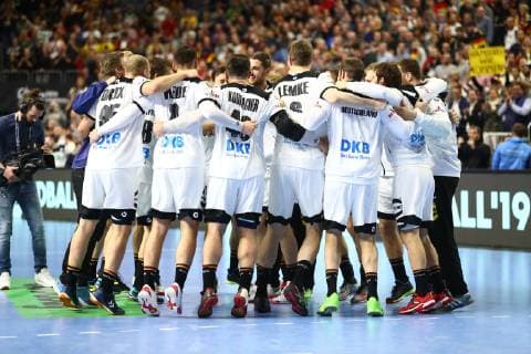 die deutsche Mannschaft feiert tanzend den sSeg, Deutschland vs Spanien, IHF Maenner Handball Weltmeisterschaft, 23.01.2019 Fotograf Neis Eibner Deutschland vs Spanien, IHF Maenner Handball Weltmeisterschaft, 23.01.2019 Köln Copyright: xEIBNER Alexander_Neisx EP_ANS