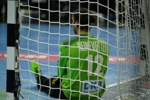 GER, IHF WM 2019, Deutschland (GER) vs Spanien (ESP) 23.01.2019, Lanxess Arena,Koeln, GER, IHF WM 2019, Deutschland (GER) vs Spanien (ESP), im Bild picture shows: Silvio Heinevetter Torwart (GER 12), sitzt im Tor