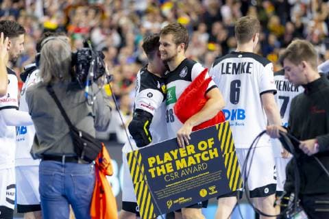 Fabian Boehm (Nr. 38, Deutschland) wird zum Player of the Match (PotM) gewaehlt. Deutschland vs. Spanien, Hauptrunde, Handball, IHF Handball Weltmeisterschaft, 23.01.19 Koeln Nordrhein-Westfalen Germany Lanxess-Arena Copyright: xAgentur54Gradx xFelixxKoenigx