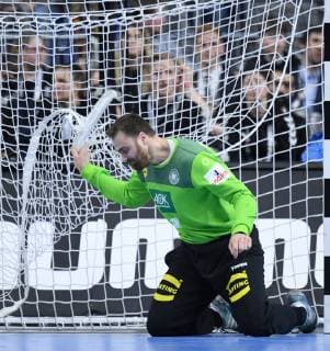 Torhueter Andreas Wolf (33 GER) kniet am Boden. Hauptrunde: Deutschland - Spanien in Koeln, Deutschland am 23.01.2019. IHF - Handball Weltmeisterschaft der Maenner in Deutschland und Daenemark 2019,