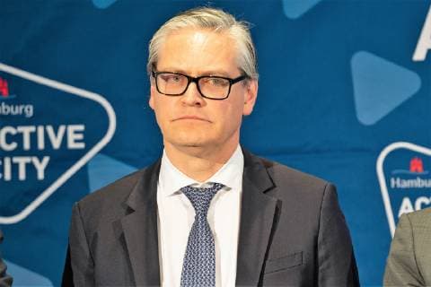 Alexander Otto, Unternehmer ECE Projektmanagement und Mäzen - Portrait Porträt Startschuss für die Modernisierung des Rothenbaum Stadion - Projektpartner stellen Maßnahmen vor - Modernisierungsmaßnahmen für Tennis Gelände Hamburg Rotherbaum, Hamburg Hamburg Deutschland Center-Court-Restaurant Rothenba