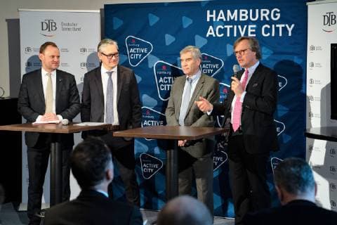 Andy Grote, Sportsenator, Alexander Otto, Unternehmer ECE Projektmanagement und Mäzen, Ulrich Klaus, DTB Präsident, Dr. Carsten Lütten, 1. Vorsitzender Club an der Alster Startschuss für die Modernisierung des Rothenbaum Stadion - Projektpartner stellen Maßnahmen vor - Modernisierungsmaßnahmen für Tennis Gelände Hamburg Rotherbaum, Hamburg Hamburg Deutschland Center-Court-Restaurant Rothenba
