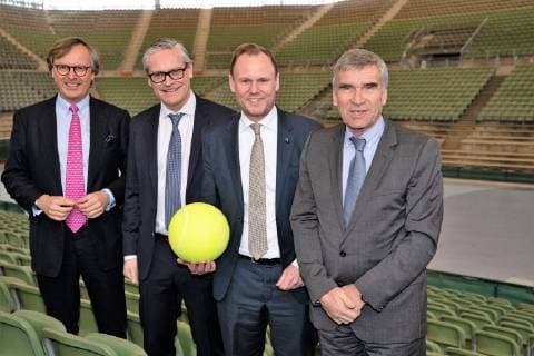 Dr. Carsten Lütten, 1. Vorsitzender Club an der Alster, Andy Grote, Sportsenator, Alexander Otto, Unternehmer ECE Projektmanagement und Mäzen, Ulrich Klaus, DTB Präsident Startschuss für die Modernisierung des Rothenbaum Stadion - Projektpartner stellen Maßnahmen vor - Modernisierungsmaßnahmen für Tennis Gelände Hamburg Rotherbaum, Hamburg Hamburg Deutschland Center-Court-Restaurant Rothenba