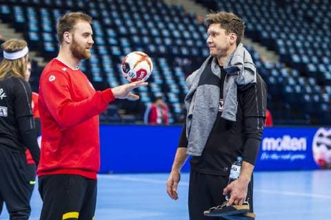 Hamburg, Deutschland 24. Januar 2019: WM 2019 Männer - Halbfinale - Deutschland Pressekonferenz v.li. Torhueter Andreas Wolff (Deutschland THW Kiel), Niklas Landin Hamburg Barclaycard Arena Deutschland