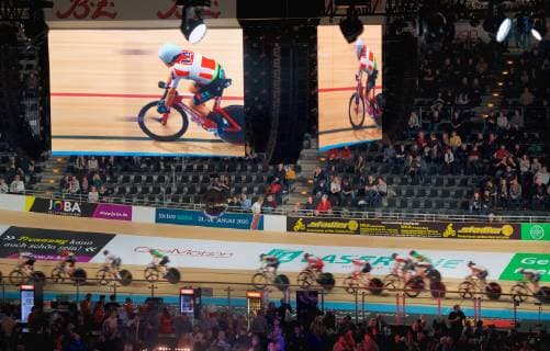 Radsport Bahnradsport 24.01.2019 108 SIX DAY BERLIN 108. Berliner Sechstagerennen VELODROM an der Landsberger Chaussee einige Zuschauer am Eröffnungstag im VELODROM Totale