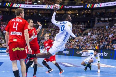 Hamburg, Deutschland 25. Januar 2019: WM 2019 Männer - Halbfinale - Deutschland vs. Norwegen v.li. Magnus Landin (Daenemark), Rasmus Lauge Schmidt (Daenemark SG Flensburg-Handewitt), Dika Mem (Frankreich) Hamburg Barclaycard Arena Deutschland