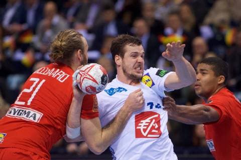 Handball Hamburg 25.01.2019 Weltmeisterschaft 2019 Weltmeisterschaften der Männer Halbfinale Dänemark (DAN) vs Frankreich (FRA) MAHE Kentin (Frankreich, No.14) MoLLGAARD Henrik Möllgaard Mollgaard (Dänemark, No.21) MENSAH LARSEN Mads (Dänemark, No.22)