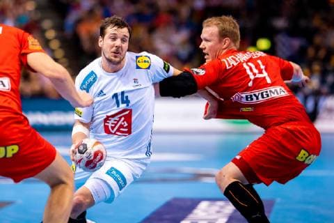 Hamburg, 25. Januar 2019 - Handball, IHF Men s World Championship WM Weltmeisterschaft 2019, Dänemark - Frankreich: Kentin Mahe (Frankreich, 14), Anders Zachariassen (Dänemark, 14)