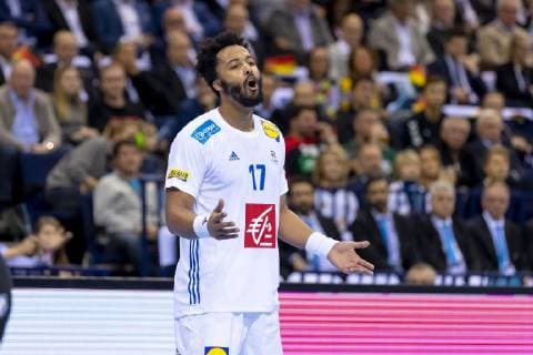 Sport Bilder des Tages Timothey N Guessan (Nr. 17, Frankreich) ist niedergeschlagen deprimiert enttaeuscht. Daenemark vs. Frankreich, Halbfinale, Handball, IHF Handball Weltmeisterschaft, 25.01.19 Hamburg Hamburg Germany Barclaycard-Arena Copyright: xAgentur54Gradx xFelixxKoenigx