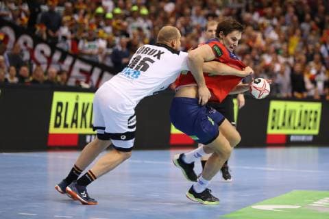 26th Mens Handball World Championship WM Weltmeisterschaft Deutschland vs Norwegen, 25.01.19 Magnus Abelvik Roed (Norwegen, 77) gegen Paul Drux (Deutschland, 95)