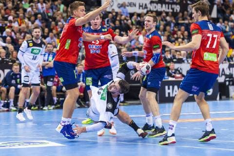 Hamburg, Deutschland 25. Januar 2019: WM 2019 Männer - Halbfinale - Deutschland vs. Norwegen Jannik Kohlbacher (Deutschland Rhein-Neckar Loewen) Hamburg Barclaycard Arena Deutschland