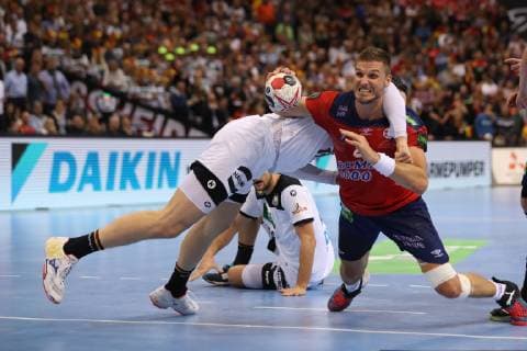 26th Mens Handball World Championship WM Weltmeisterschaft Deutschland vs Norwegen, 25.01.19 Bjarte Myrhol (Norwegen, 08) gegen Hendrik Pekeler (Deutschland, 13)