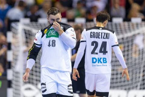 Jannik Kohlbacher (Nr. 48, Deutschland) und Patrick Groetzki (Nr. 24, Deutschland). Deutschland vs. Norwegen, Halbfinale, Handball, IHF Handball Weltmeisterschaft, 25.01.19 Hamburg Hamburg Germany Barclaycard-Arena Copyright: xAgentur54Gradx xFelixxKoenigx