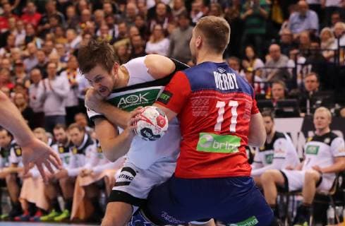 Fabian Böhm, Petter Overby Aktion Spielszene Zweikampf Handball Weltmeisterschaft WM Herren Halbfinale Saison 2018 2019 25.01.2019 Deutschland GER DHB vs. Norwegen NOR