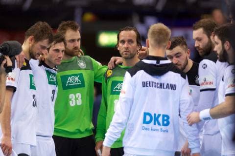 Handball Hamburg 25.01.2019 Weltmeisterschaft 2019 Weltmeisterschaften der Männer Halbfinale Deutschland (GER) - Norwegen (NOR) Fabian Böhm (Deutschland, No.38) Bohm Boehm Uwe Gensheimer (Deutschland, No.03) Andreas Wolff (Deutschland, TW, No.33) Silvio Heinevetter (Deutschland, TW, No.12) Matthias Musche (Deutschland, No.37) Jannik Kohlbacher (Deutschland, No.48) Steffen Fäth (Deutschland, No.23) Faeth Fath niedergeschlagen niedergeschlagen