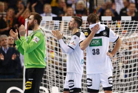 Torwart Andreas Wolff, Fabian Wiede, Fabian Böhm enttäuscht nach Spielende Enttäuschung Handball Weltmeisterschaft WM Herren Halbfinale Saison 2018 2019 25.01.2019 Deutschland GER DHB vs. Norwegen NOR