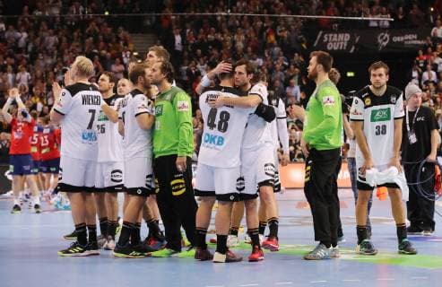 DHB Team Mannschaft enttäuscht nach Spielende Enttäuschung Handball Weltmeisterschaft WM Herren Halbfinale Saison 2018 2019 25.01.2019 Deutschland GER DHB vs. Norwegen NOR