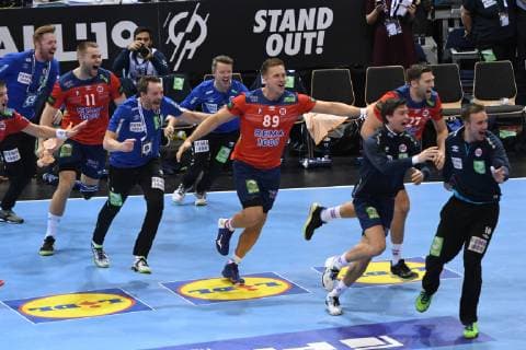 GER, IHF WM 2019, Deutschland (GER) vs Norwegen (NOR) 25.01.2019, GER, IHF WM 2019, Deutschland (GER) vs Norwegen (NOR) im Bild die norwegische Mannschaft jubelt ueber de Einzug ins Finale